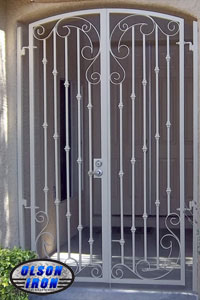 Iron gates, Iron gates Las Vegas, Security gates, Security screens, Security doors, Courtyard gates, Iron fence, Metal gates, Side yard gates, Rv gates, Double gates, Single gates, Driveway gates, Electric gates, Wrought iron gates, Iron works, Stair railing, Iron railings